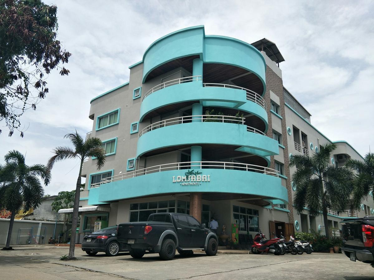 Lomsabai Apartments Bang Saen Exterior photo