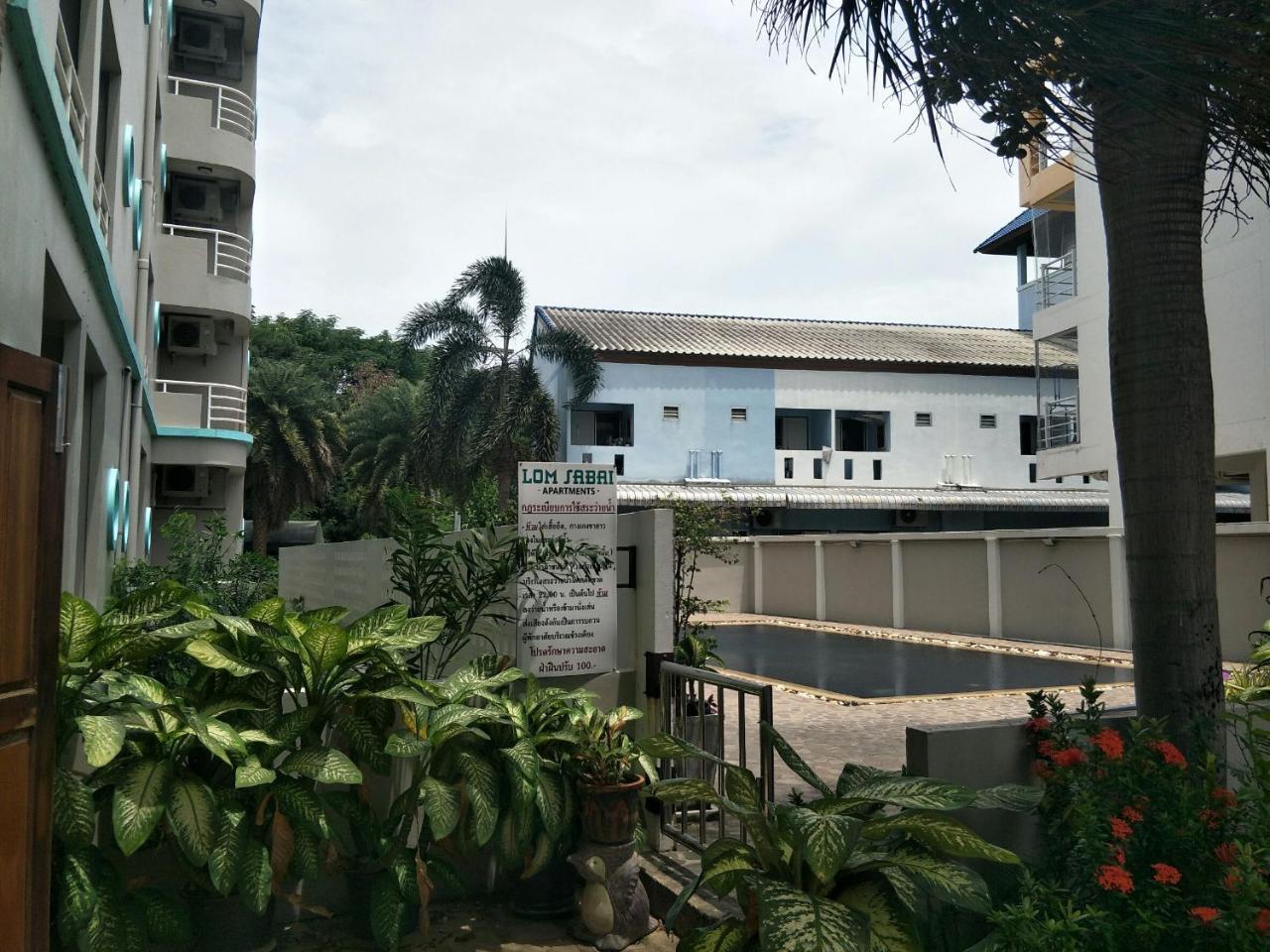 Lomsabai Apartments Bang Saen Exterior photo